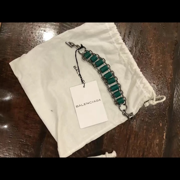 New with tag balenciaga bracelets one size fit all - Picture 3 of 3